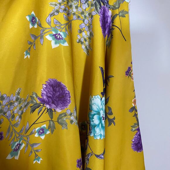 ModCloth Yellow Shiny Floral Knee Length A-Line Skirt Sz XS ASO Liv & Maddie - Picture 3 of 10